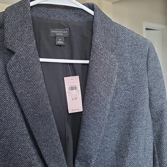 NWT Ann Taylor Factory Charcoal Gray Blazer, Size 10P - Picture 2 of 8